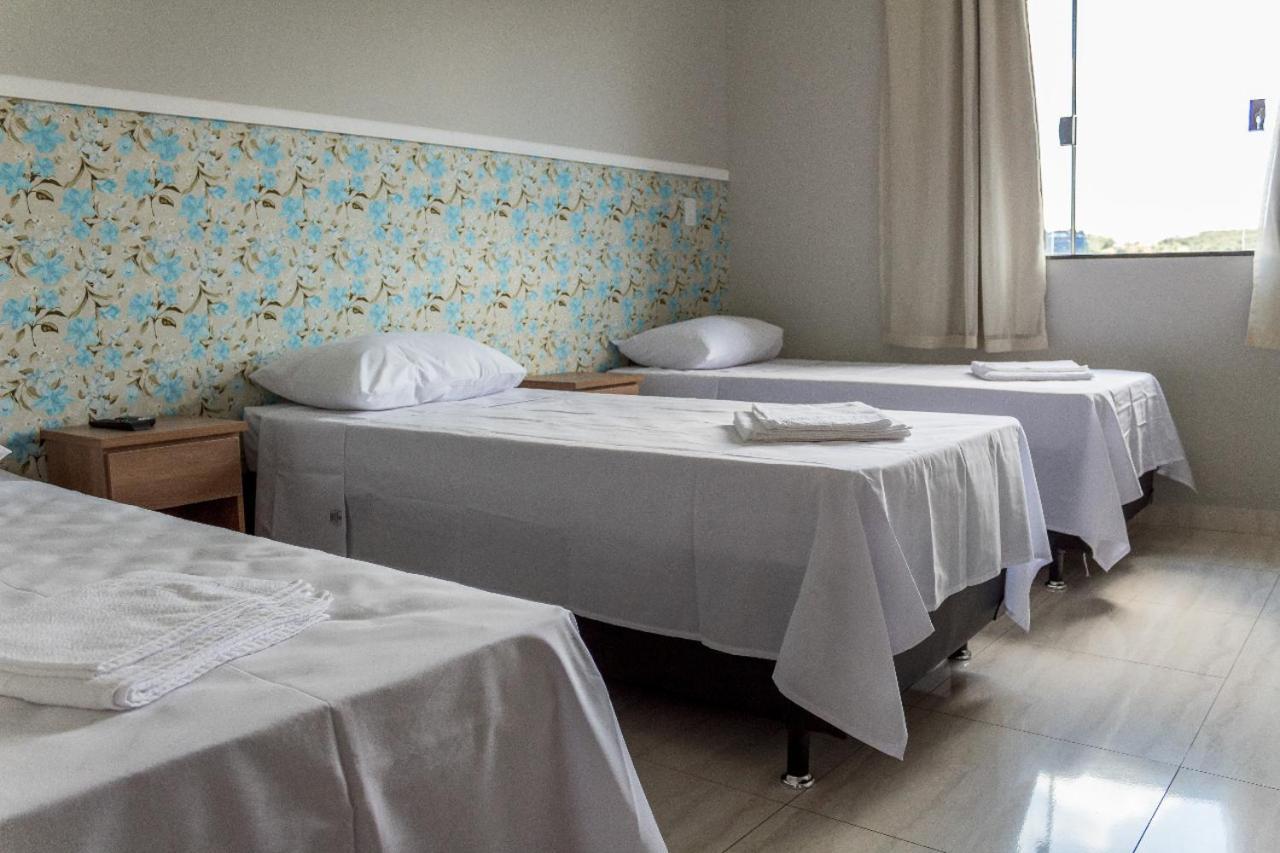 Pouso Oliveira Suites São João Batista do Glória Екстериор снимка